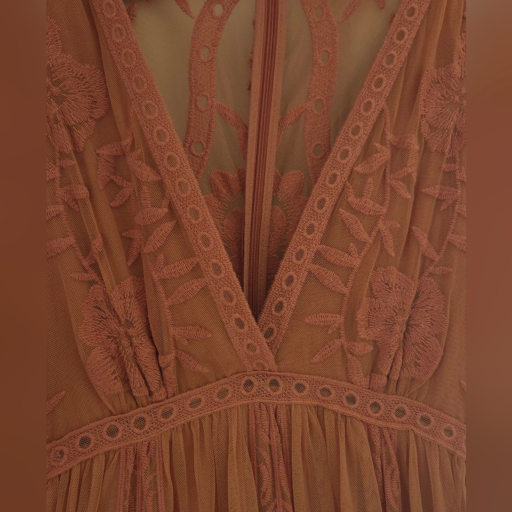 Wishlist Floral Embroidered Short Sleeve Maxi Dress - Picture 4 of 10